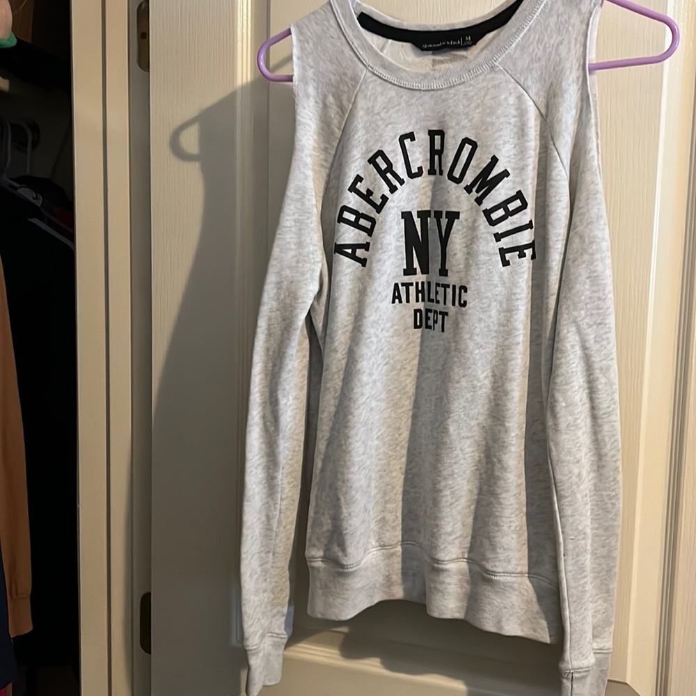 Abercrombie sweatshirt with cut out shoulders